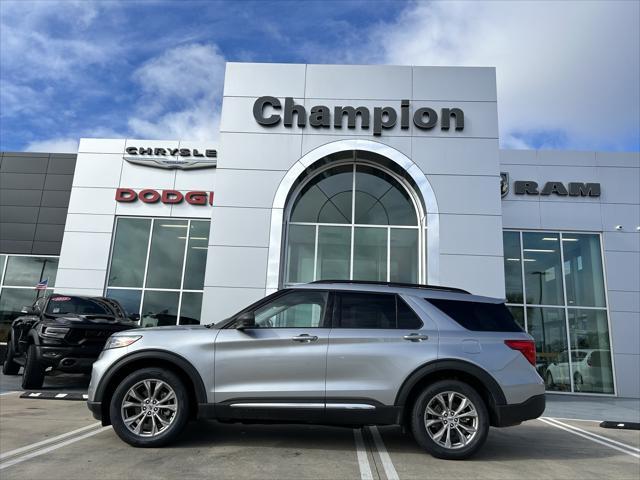 2022 ford explorer xlt