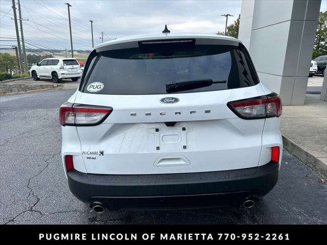 2021 ford escape se