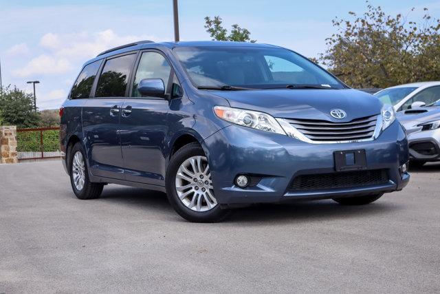 2016 toyota sienna xle