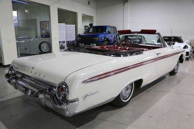 1962 ford galaxie 500 sunliner