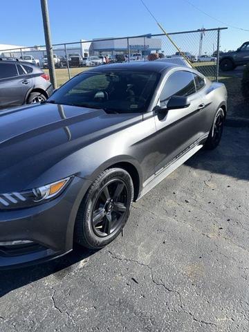 2017 ford mustang v6