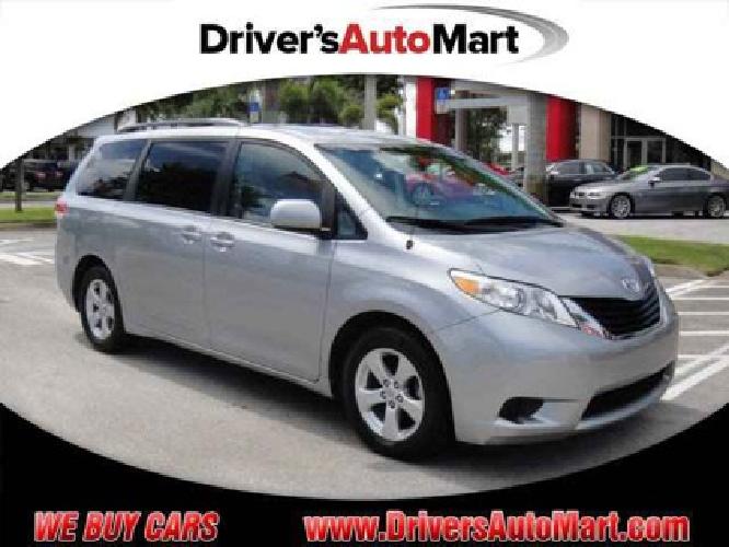 2011 toyota sienna le 8-passenger in davie, fl