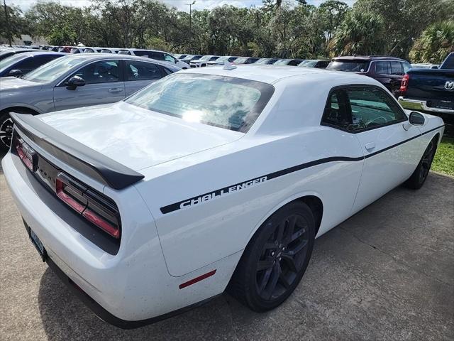 2022 dodge challenger gt