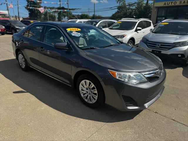 2014 toyota camry le
