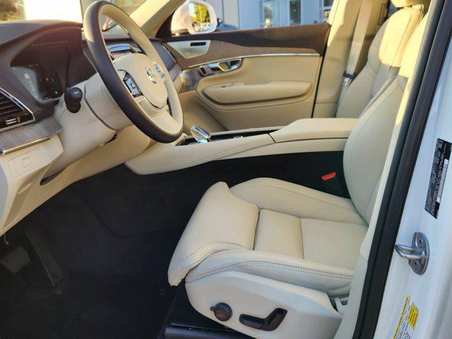 2023 volvo xc90 b6 ultimate 6-seater
