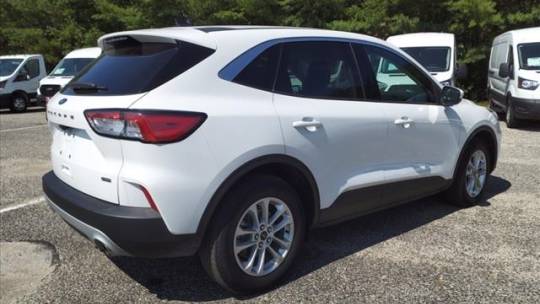 2021 ford escape hybrid se