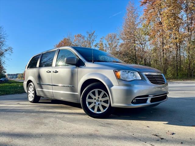 2016 chrysler town & country touring