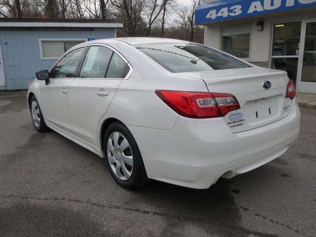 2015 subaru legacy base