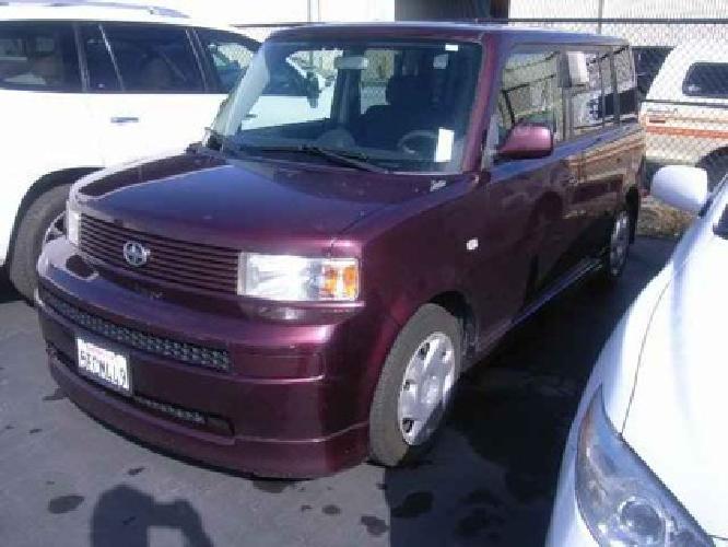 2004 scion xb automatic hatch. in san rafael, ca