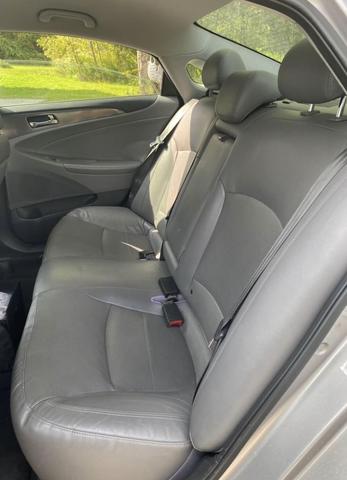 2012 hyundai sonata hybrid base