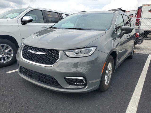 2022 chrysler pacifica touring l