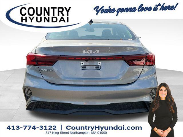 2024 kia forte lxs