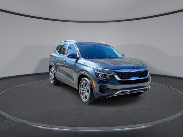 2023 kia seltos s