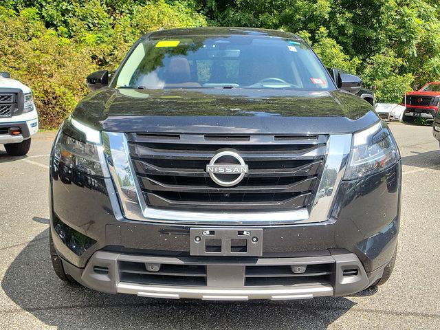 2023 nissan pathfinder platinum 4wd