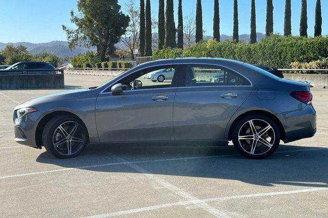 2022 mercedes-benz a-class a 220
