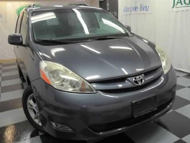 2006 toyota sienna xle in bedford, oh