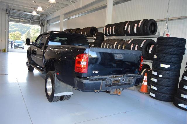 2012 gmc sierra 3500hd denali 4x4 denali 4dr crew cab lb drw for sale in brattleboro, vermont
