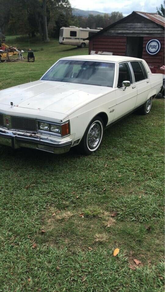 1984 oldsmobile 98 sedan white rwd automatic regency brougham