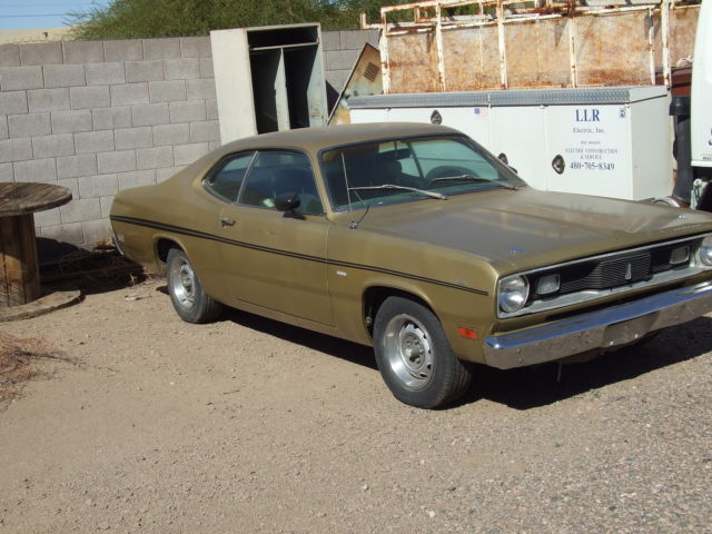 prodject 1970 plymouth valiant duster v8 3 speed standard shift on the floor