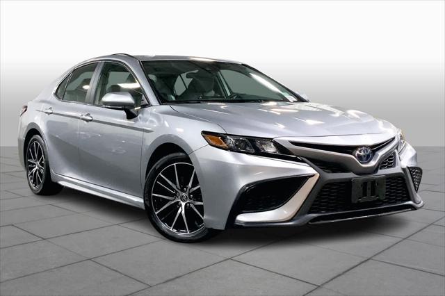 2023 toyota camry se