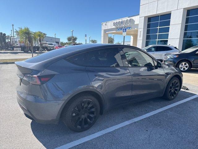 2022 tesla model y long range