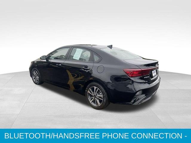 2022 kia forte lxs