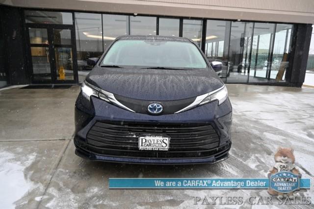 2022 toyota sienna le