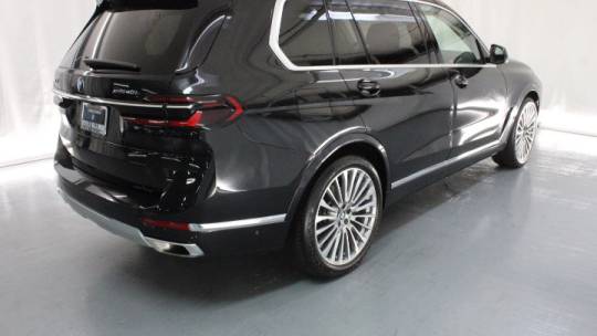 2024 BMW X7