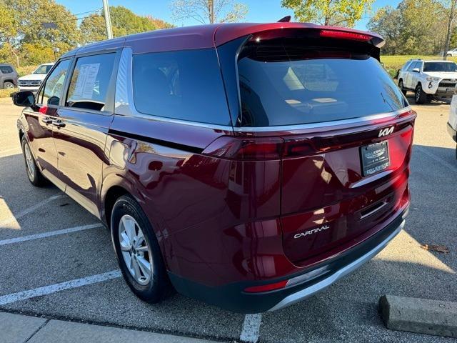2023 kia carnival lx