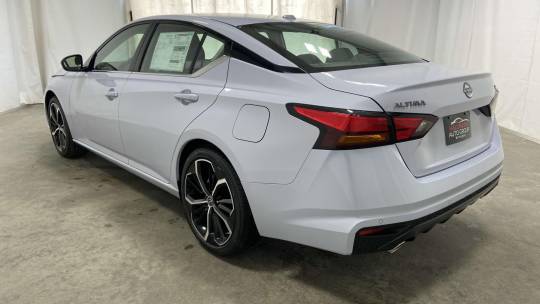new 2025 nissan altima sr fwd
