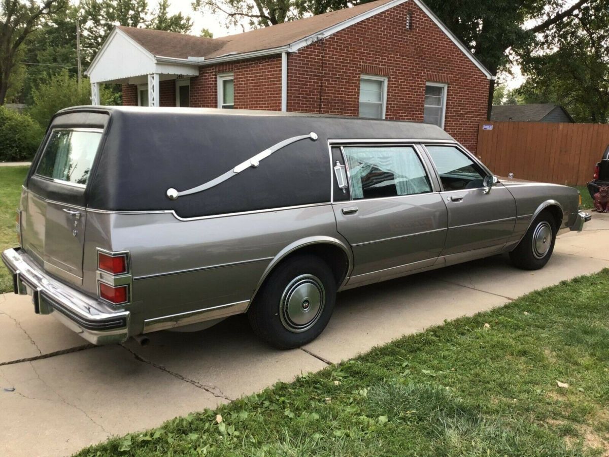1983 buick lesabre hearse