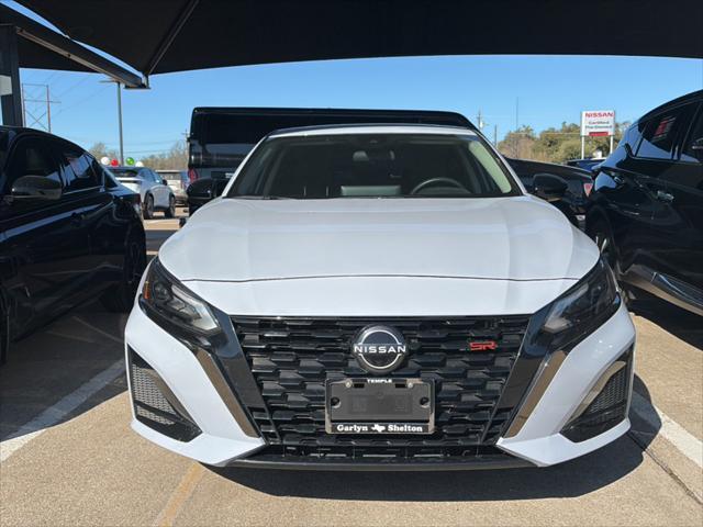2023 nissan altima sr fwd