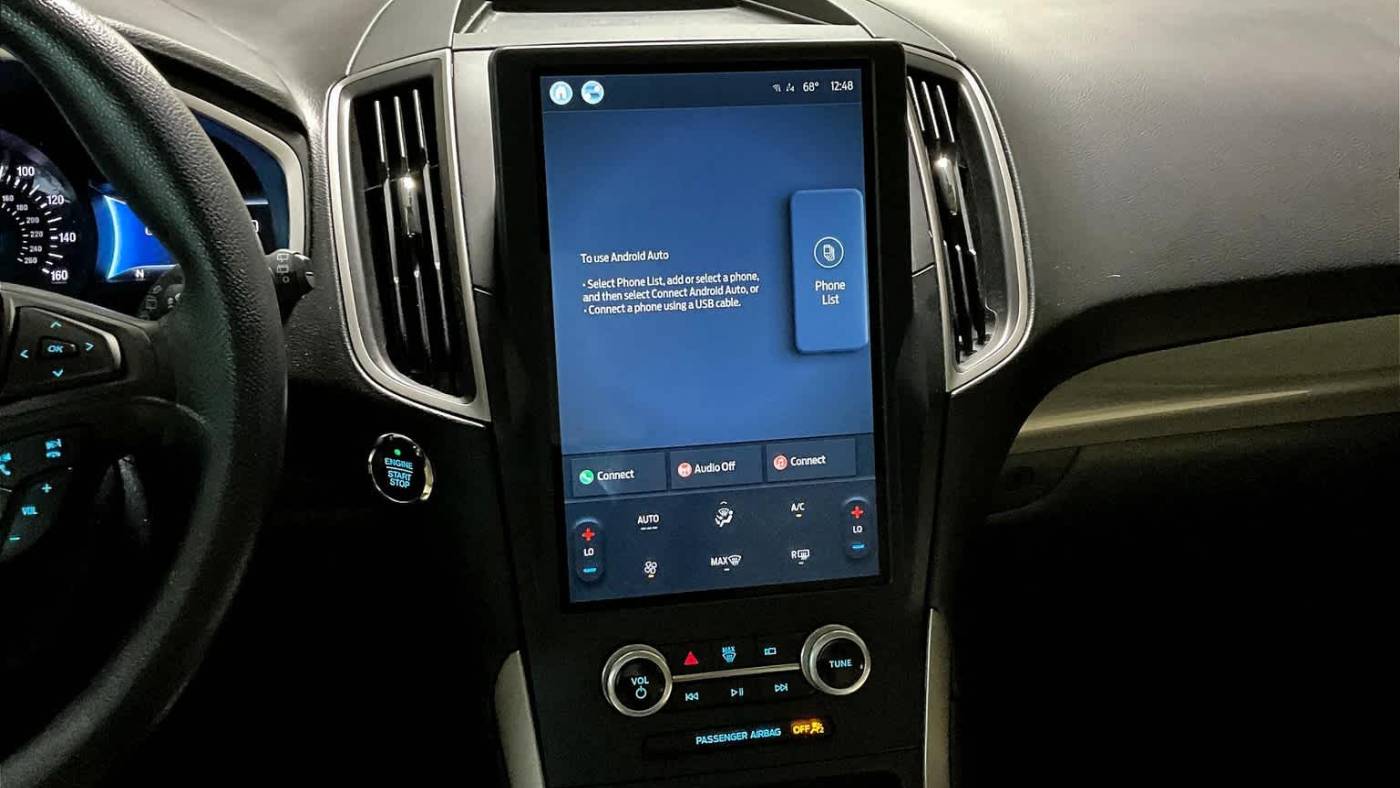 2021 ford edge se