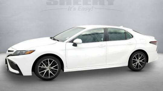 2024 Toyota se