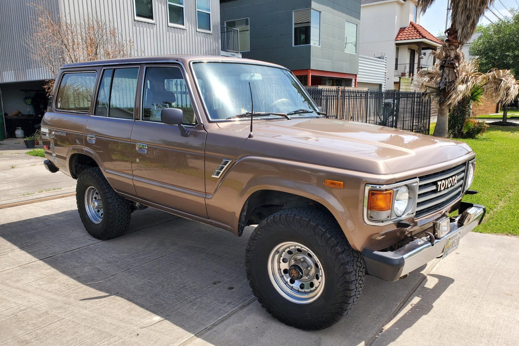 1985 toyota land cruiser fj60