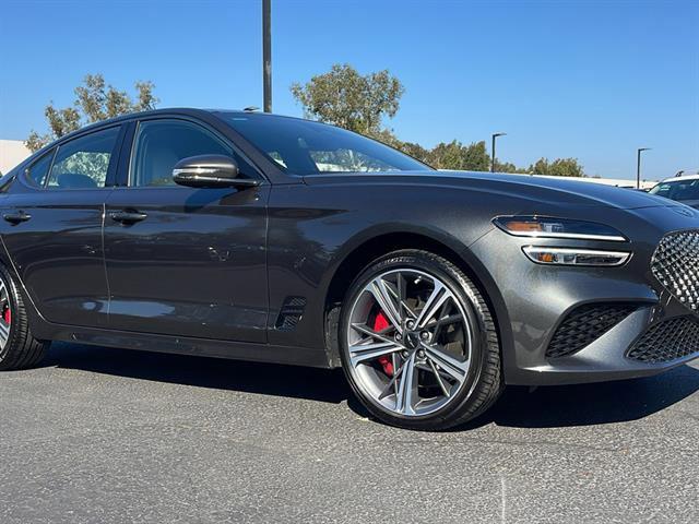 2024 genesis g70 2.5t