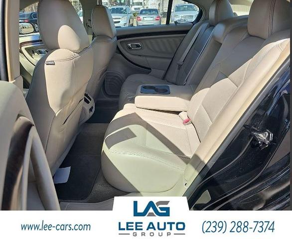 2011 ford taurus limited