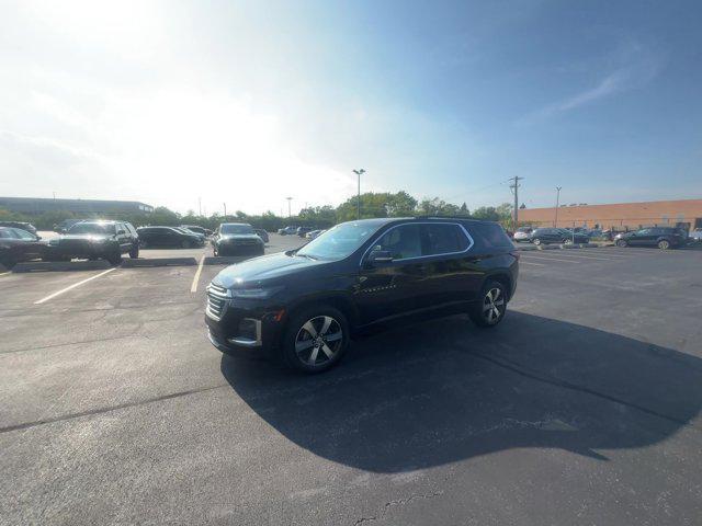 2022 chevrolet traverse lt leather