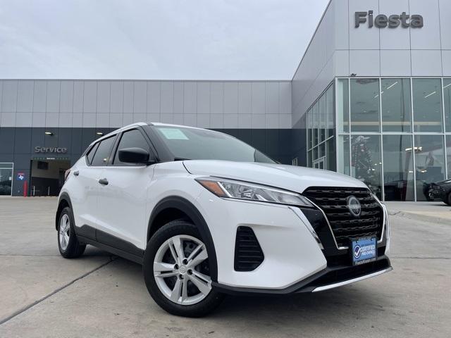 2023 nissan kicks s
