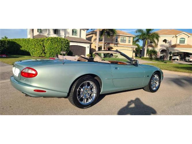 1998 jaguar xk8 in cadillac, michigan