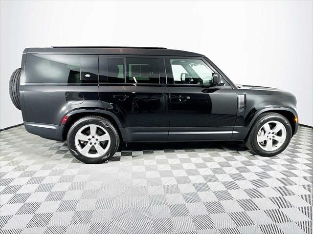 2023 land rover defender 130 se