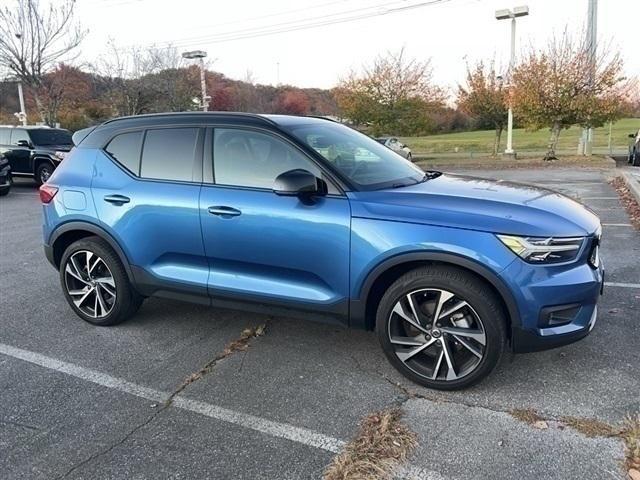 2021 volvo xc40 t5 r-design