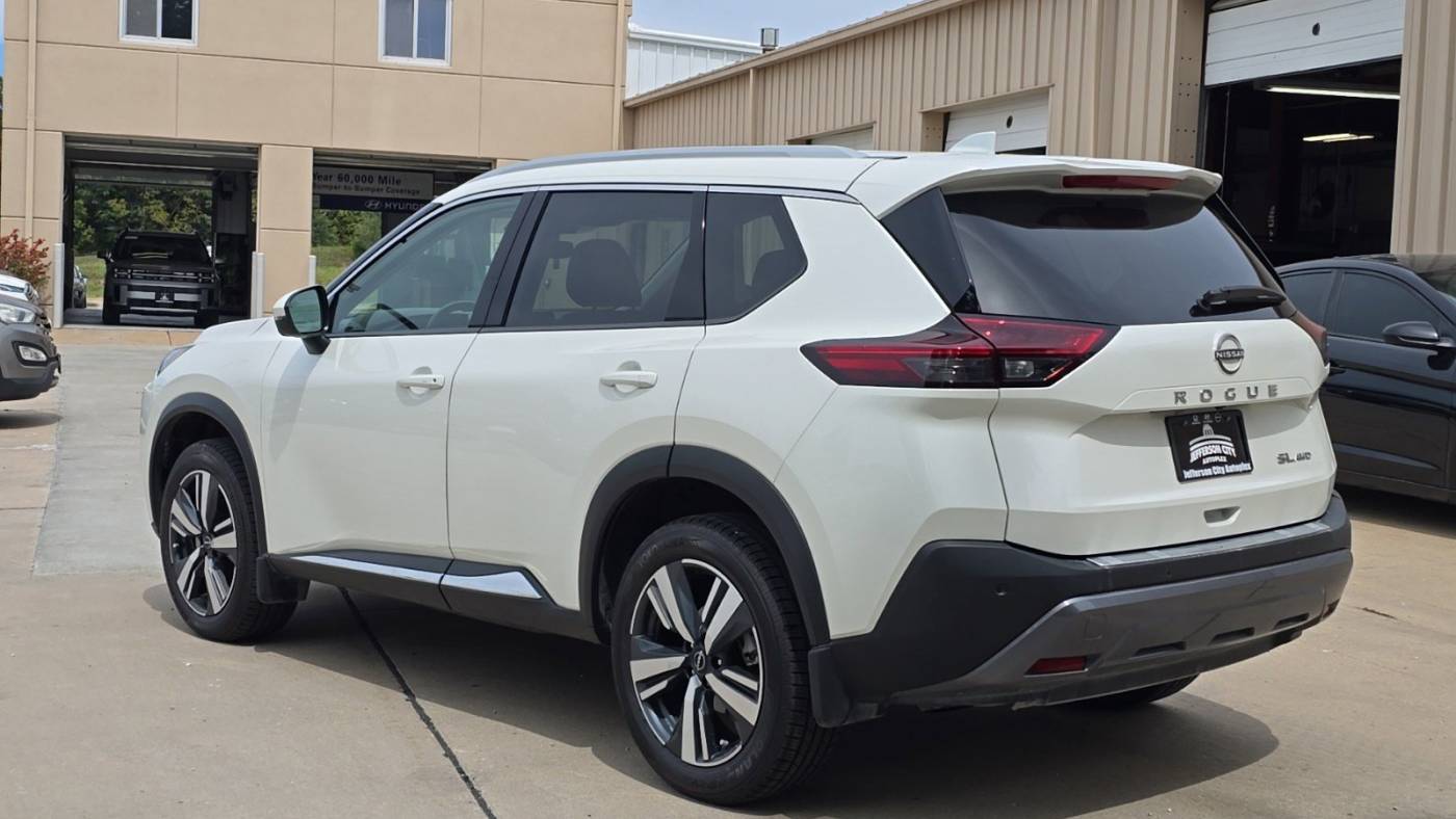 2023 nissan rogue sl