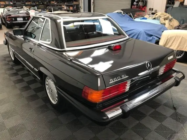 1987 mercedes benz 560 sl convertible. 66,551 miles. clean carfax. rustfree