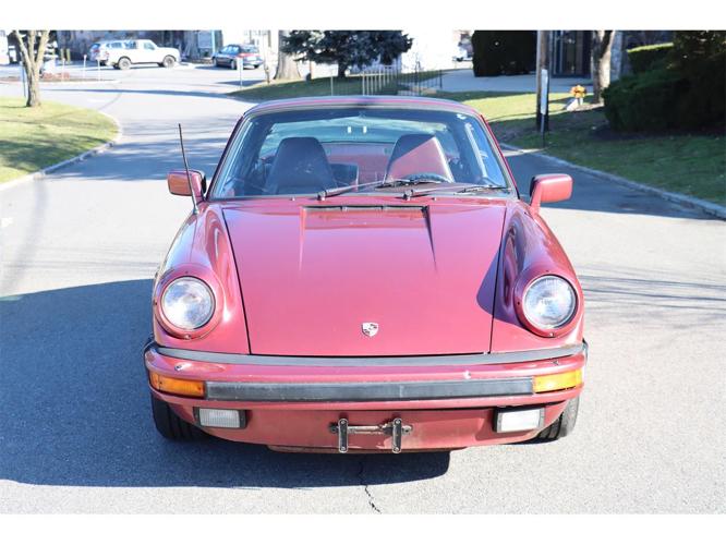 1984 porsche 911 in astoria, new york