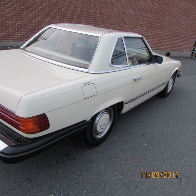 1976 mercedes benz 450sl. runs and drives perfect. very low reserve!