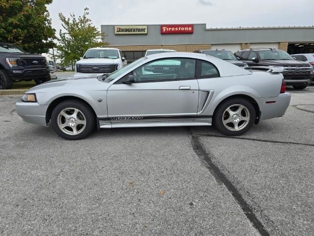 2004 ford mustang v6