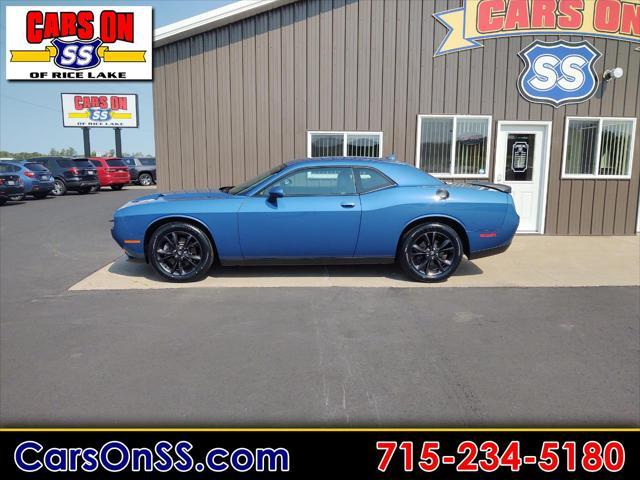 2020 dodge challenger sxt