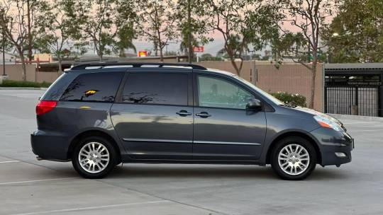2008 Toyota Sienna
