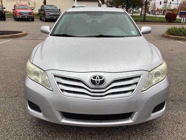 2010 toyota camry le